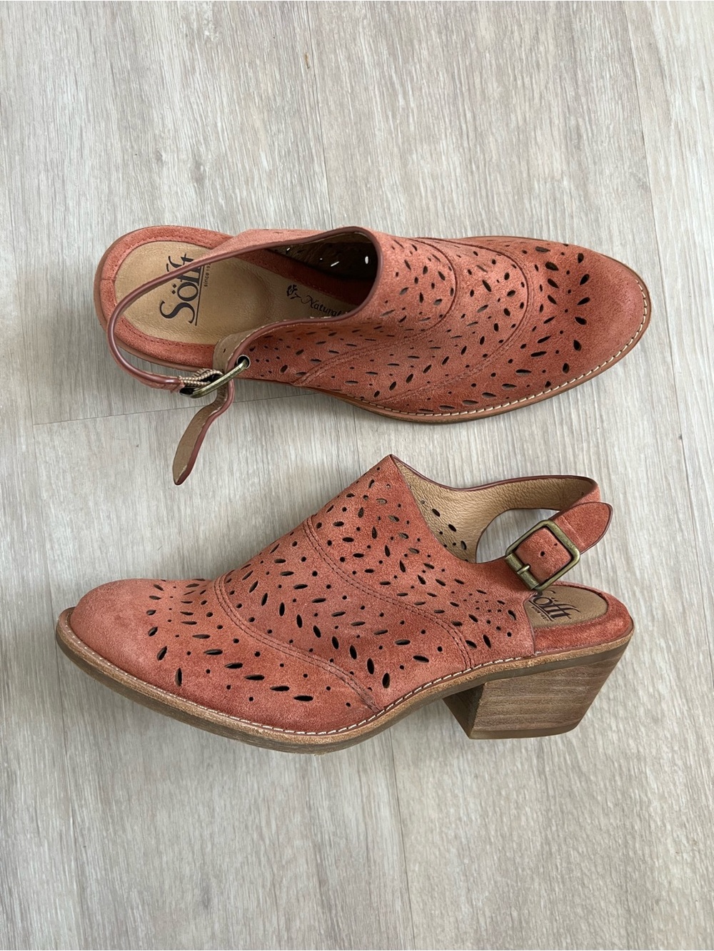 Sofft Alyce Slingback Booties Coral Perforated Heels Leather Upper 8.5M